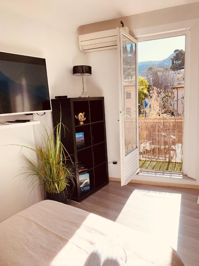 Au Coeur Du Village Joli Studio Κασί Εξωτερικό φωτογραφία